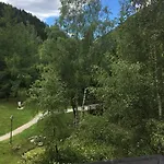Aaa *