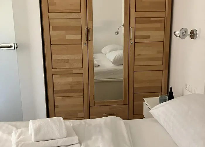 Aaa Апартаменты *